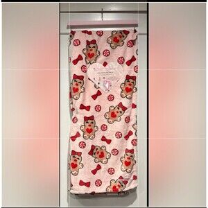 Betsey Johnson Christmas gingerbread Pink blanket